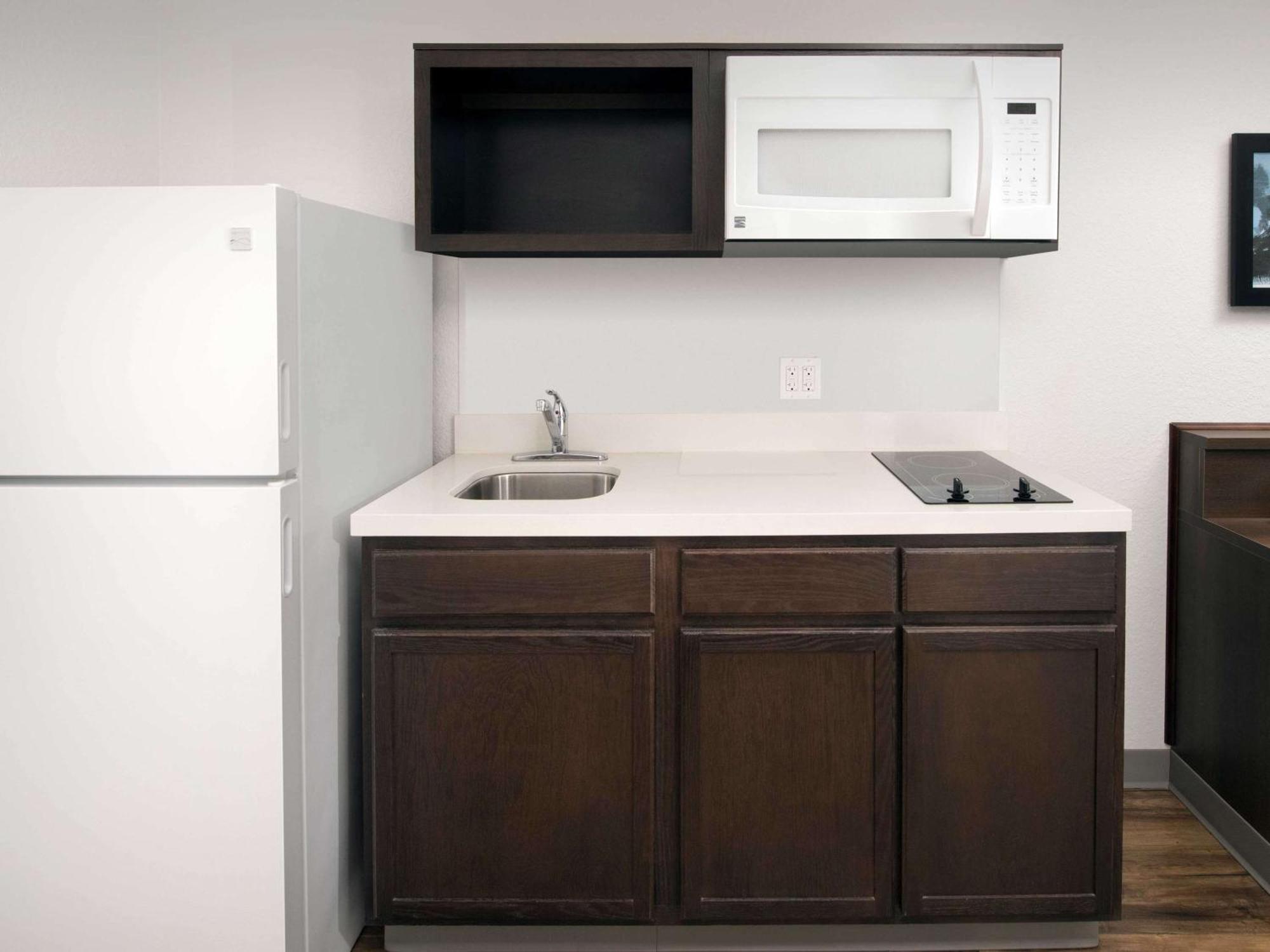 Extended Stay America Select Suites - Fort Myers - Northeast Экстерьер фото