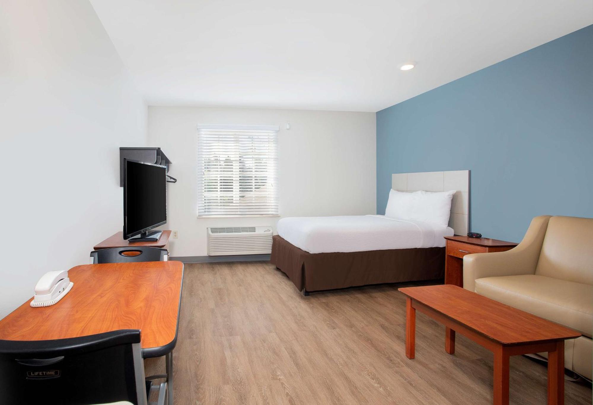 Extended Stay America Select Suites - Fort Myers - Northeast Экстерьер фото